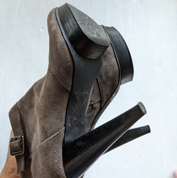 STEVE MADDEN P-Dax taupe suede platform heeled ankle booties - Picture 4 of 16